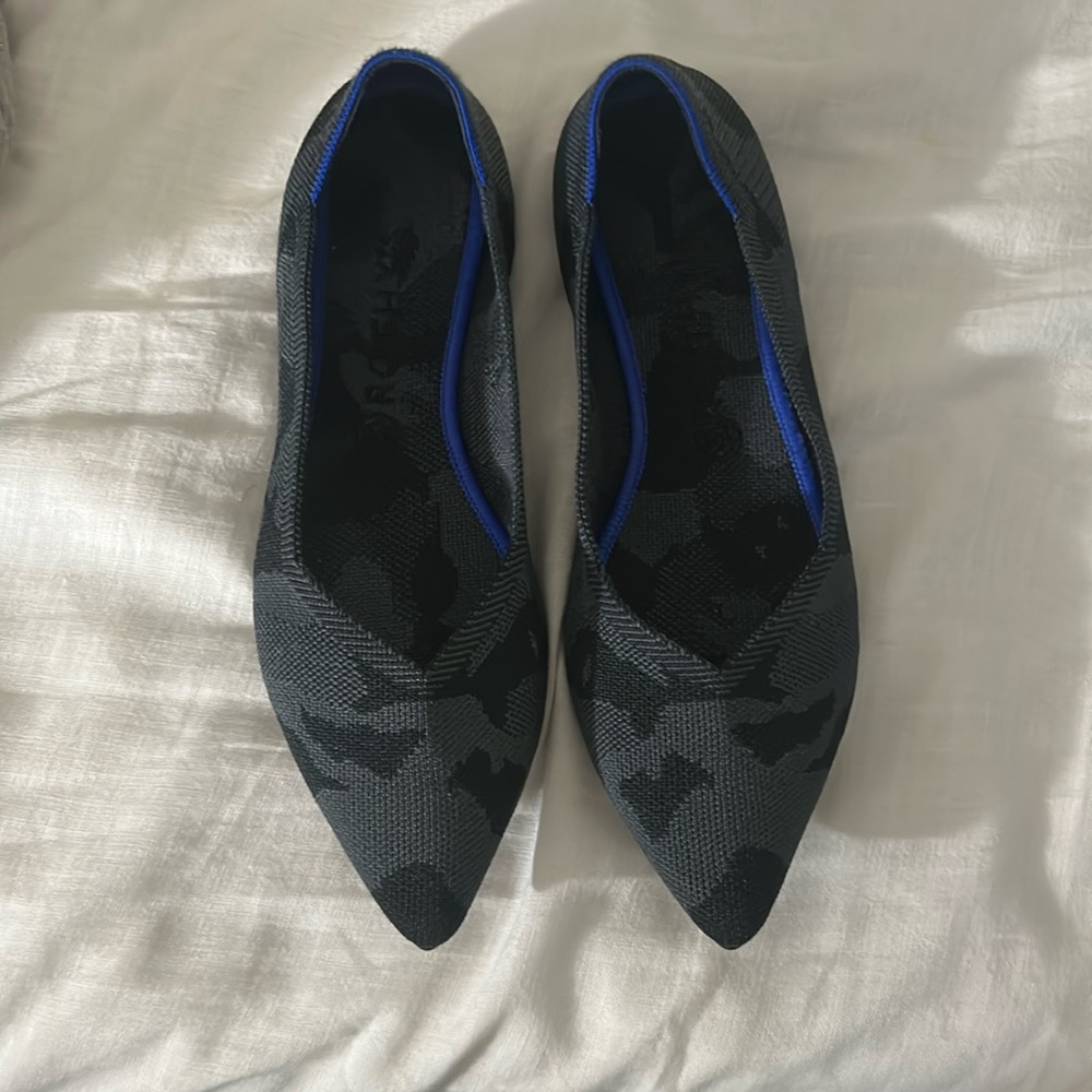 Rothy's Dark grey and black Camouflage Flats